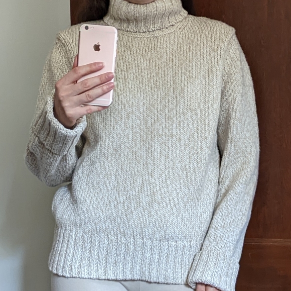 Club Monaco Sweaters - Pure Wool Club Monaco Sweater